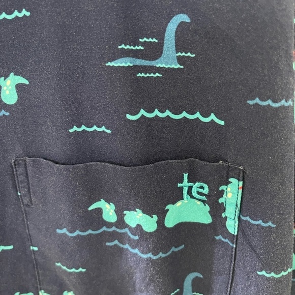Tipsy Elves Shirt Mens Medium Blue Nothin But  Nessy Button Up Hawaiian XL - Picture 5 of 5